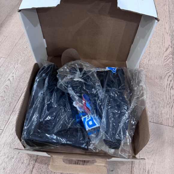 PAJAR ALEX-G SHEEPSKIN BLACK HAND MADE BOOTS WITH ICE GRIPS BRAND NEW SZ 10 - Picture 3 of 11